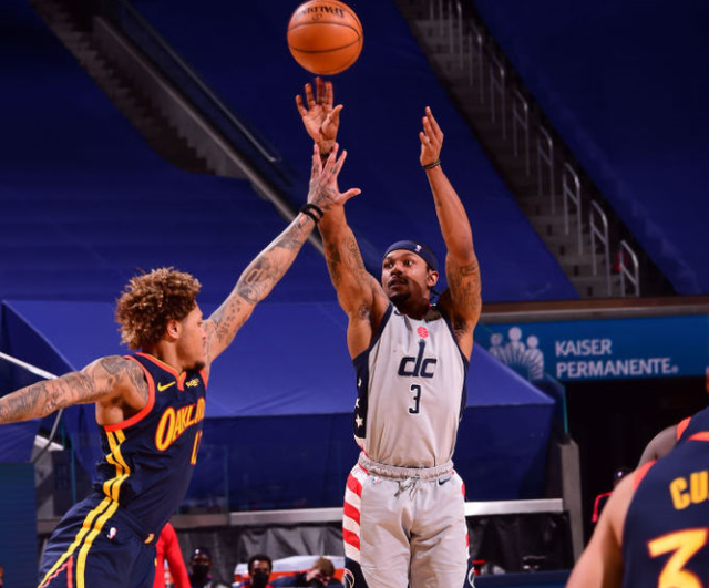 包含窗口期密尔沃基雄鹿调整名单以备德甲，迎来里程碑环节打磨，管理层满意，阵容厚度经受考验的词条